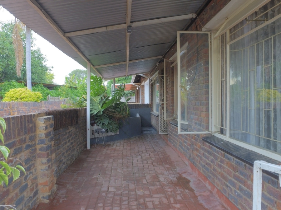 2 Bedroom Property for Sale in Protea Park North West